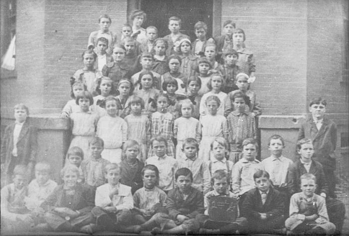 An unknown Elementary Class photo