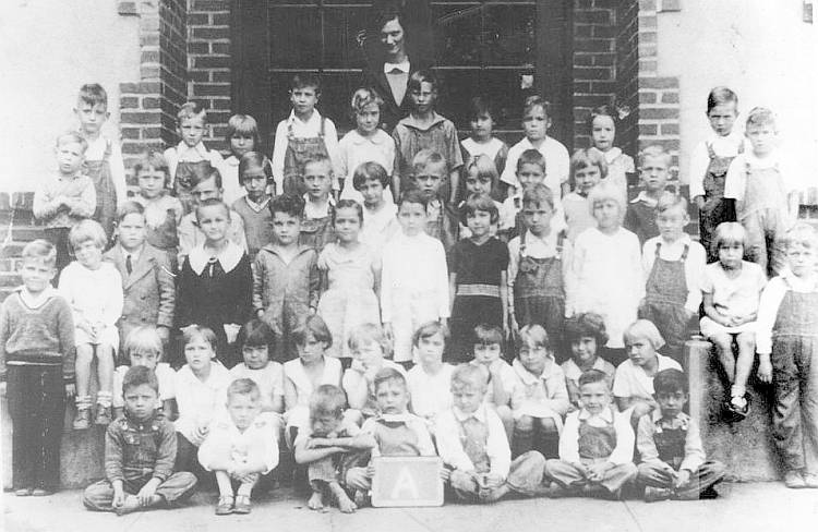 1st Grade Class - 1933-1934